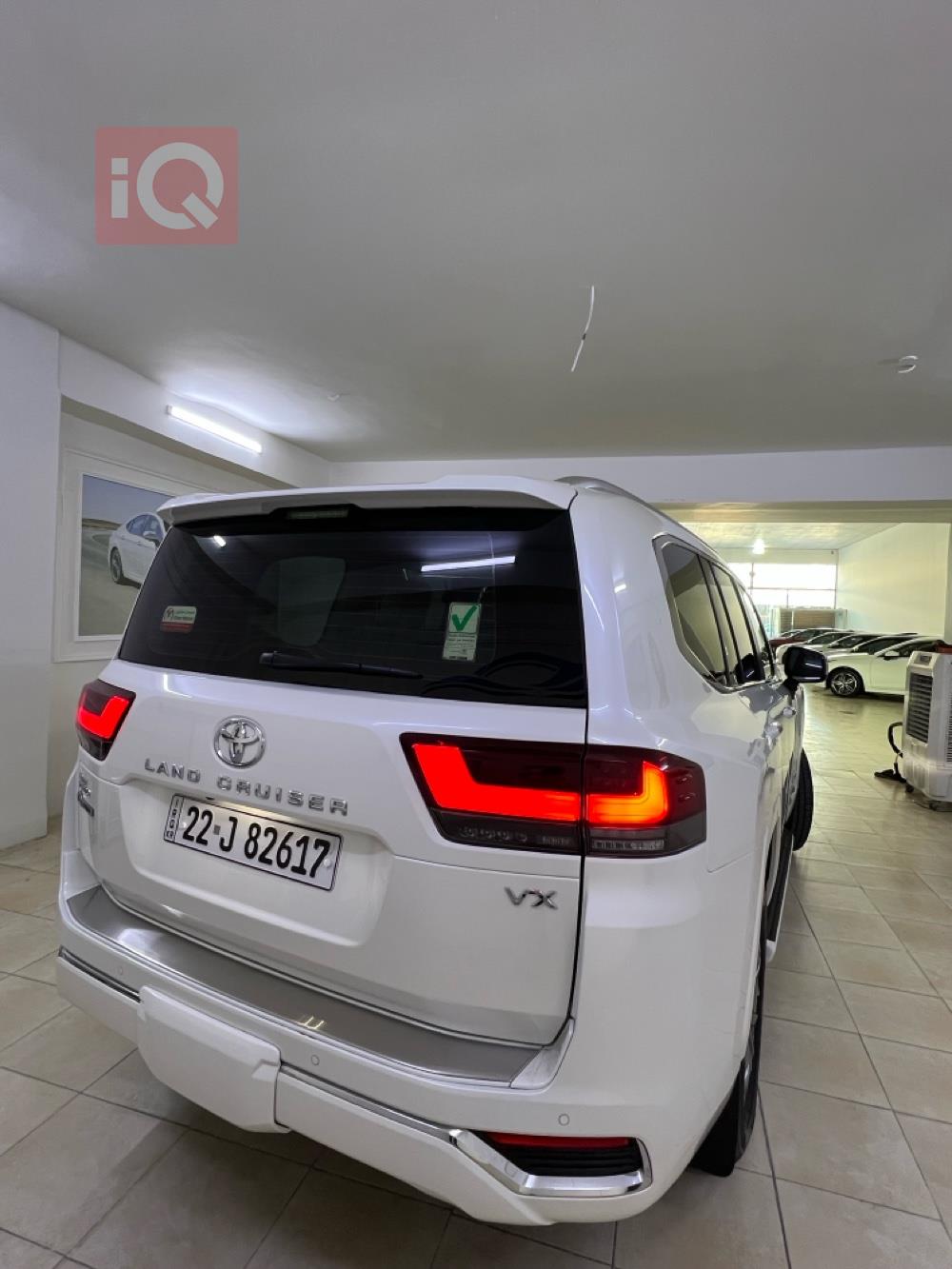 تۆیۆتا لاند کروزەر